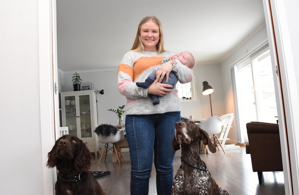Jeanette Rasmussen Viland blei mamma for sju veker sidan. Det har gitt ho ei ny rolle og eit nytt liv. Foto: Even Emberland.