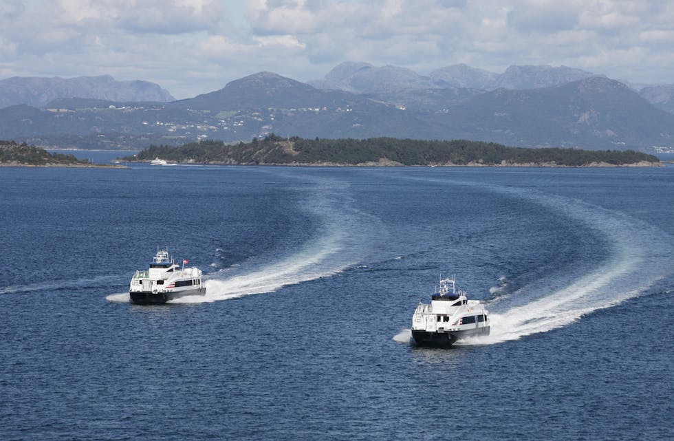 I HURTIGASTE LAGET: Passasjerar opplever at hurtigbåten mellom Sauda og Stavanger kan vere i hurtigaste laget når passasjerane skal ombord i båten. (Foto: Norled)