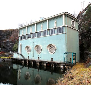 Stasjon III i Søndenåhamn har hamna på ei eksklusiv liste over seks byggverk Riksantikvaren meiner må bli tatt vare på innan norsk vasskrafthistorie. Foto: Frank Waal.