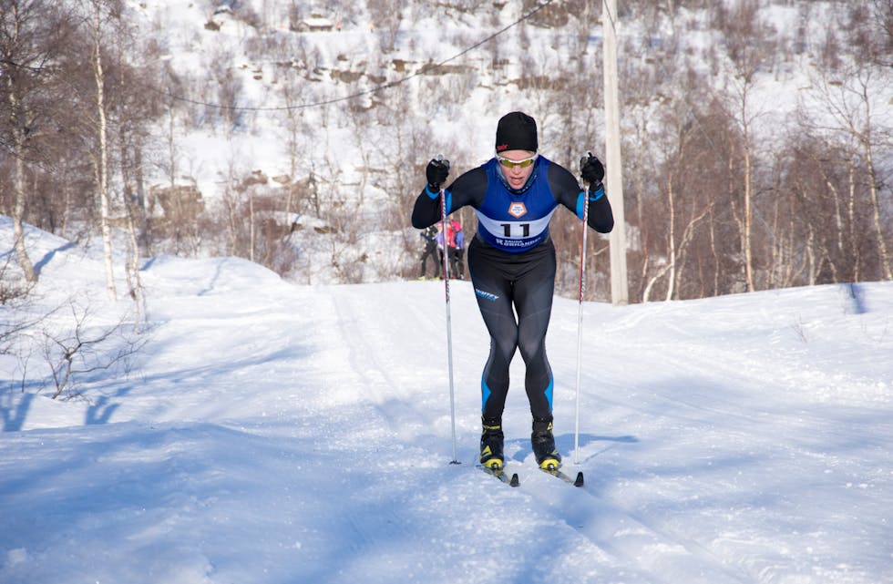 RÅSTERK: Sondre Handeland var bare 40 sekund bak den "uslåelege" løyperekorden etter å ha staka Slettedalen Rundt på blanke ski. (Alle foto: Even Emberland)