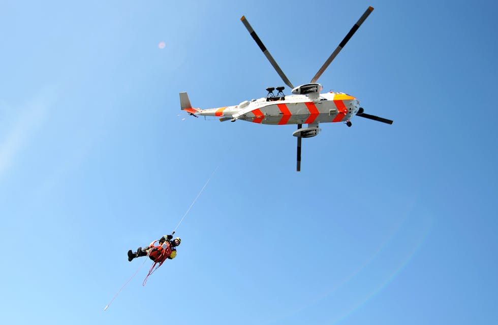330. skvadronen på øvelse Hovudredningssentralen Sør-Norge sendt eit Sea king-helikopter til Sauda onsdag for å hente ut ein skadde person i ulendt terreng i Åbødalen.