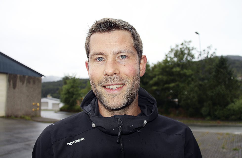 Eirik Daniel Fatnes overtar som ny kommunalsjef for næring og samfunn etter Andreas Fløgstad. 