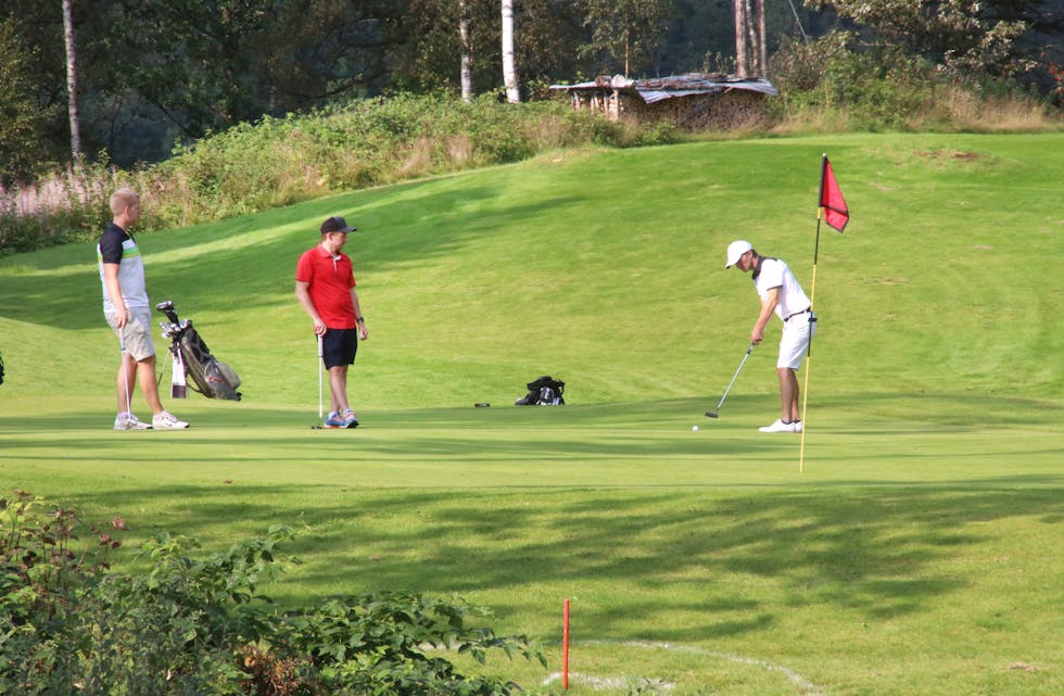 Golfbanen på Grønsdal er nå open for spel - med smittevernrestriksjonar. Bildet er tatt i august i fjor. 