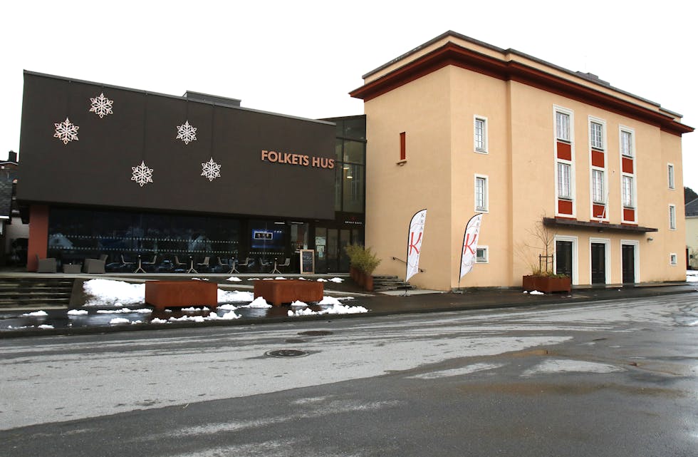 Folkets Hus er nå eit steg nærare freding etter at Rogaland fylkeskommune formelt startar fredningsprosessen.