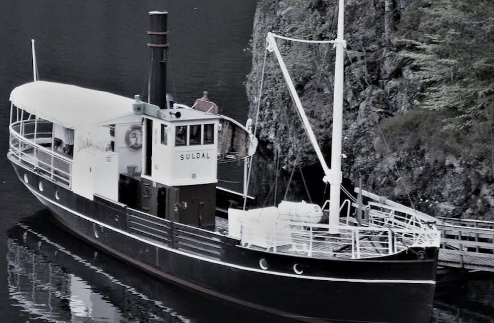 D/S, seinare M/S Suldal gjekk nesten hundre år i rutefart på Suldalsvatnet. Nå skal «Dampen» restaurerast for nye turar mellom «Osen» og «Nes». 