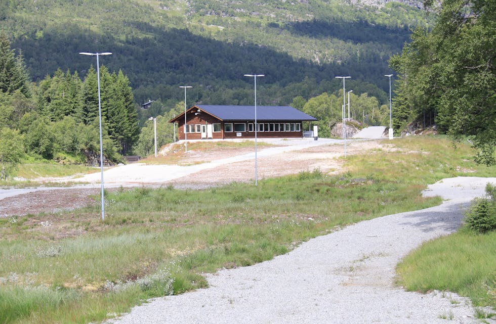 Sauda Idrettslag starta i 2017 oppgraderinga av langrennsanlegget i Slettedalen, med mellom anna ny trasè, lysanlegg, løypeprepareringsmaskin og klubbhus. I år får anlegget spelemiddelstøtte til den nye, 2,3 kilometer lange langrennstraséen.