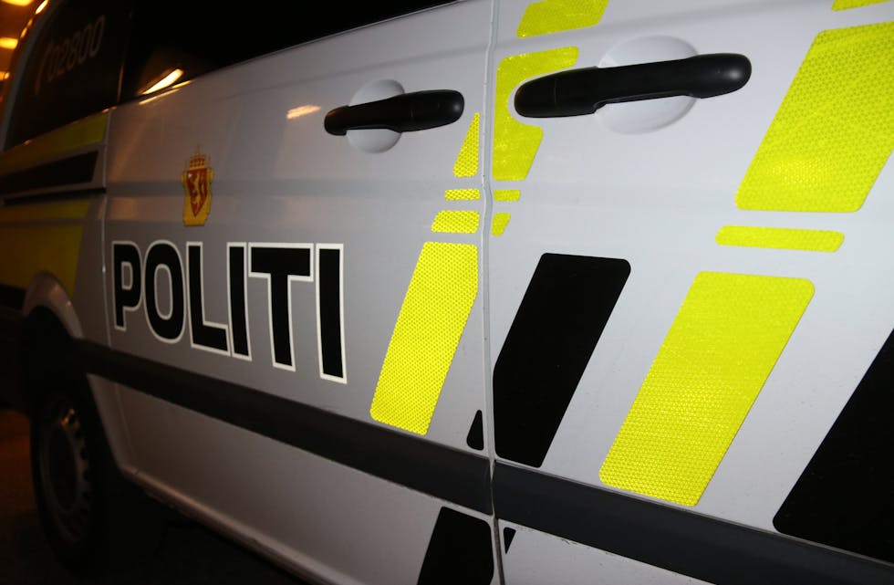 Politiet mistenker at det var 16-åringen som sat bak rattet då bilen krasja inne i Varstadtunellen grytidleg søndag morgon. Alle tre gutane er frå Vikedal. 