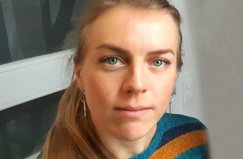 Julie Arnfred Bojesen (30) rømte ut frå Ukraina for snart to veker sidan. Natt til i dag blei landet invadert av Russland. 