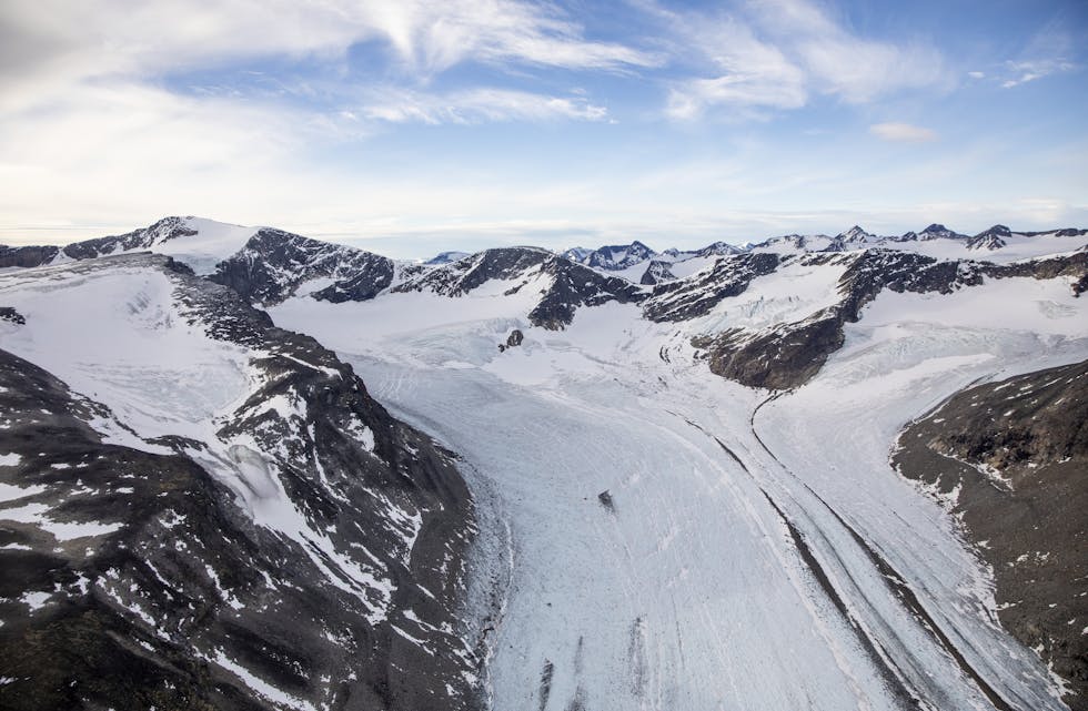 I alle fylke minkar isbreane på grunn av klimaendringar. Her ein isbre i Jotunheimen. 