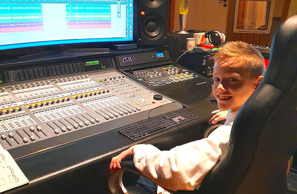 Tidligare i år fekk Filmer Teig (10) spele inn musikk ved ABC Studio i Etne.