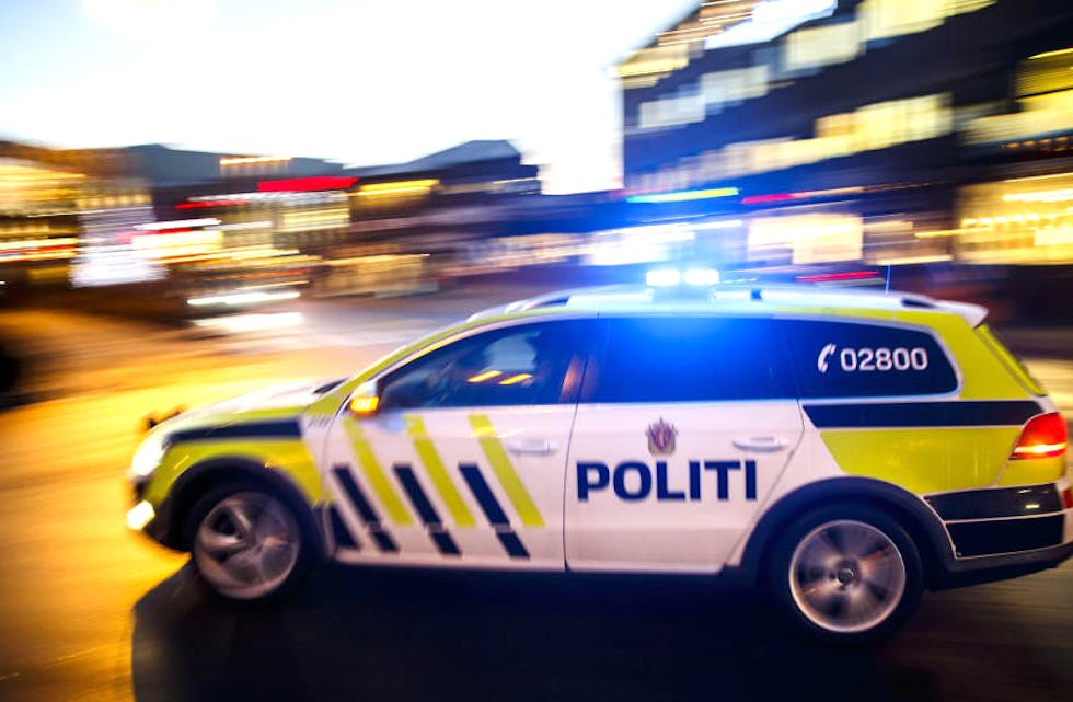 Kvinna var truleg prega av litt stress etter den første kollisjonen og kjørte inn i ei snøfonn.