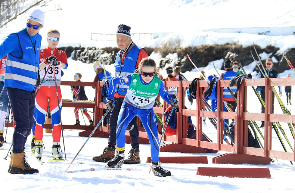 Frida Kolbeinsvik blei onsdag ryfylkemeister på ski i klassen J14. Her frå vestlandsmeisterskapen på ski på Voss sist helg.