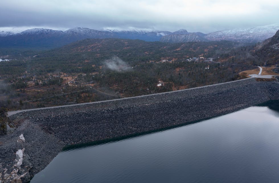 Fleire politikarar leikar med tanken på å byggje ut verna vassdrag for å skaffe meir elektrisk kraft. NVE meiner der er meir å hente på energieffektivisering.