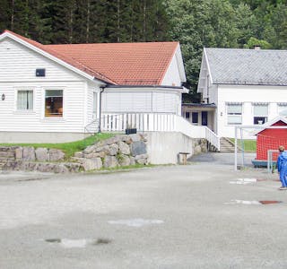 Vanvik oppvekstsenter treng ny leiar etter at tidlegare Risvoll-rektor Jannicke H. Hatlen gir seg etter eitt år i stillinga.