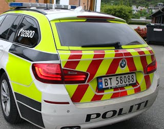  Politiet har oppretta sak mot ein bilførar som tysdag kolliderte med autovernet langs fylkesveg 520 ved Ås i Suldal.