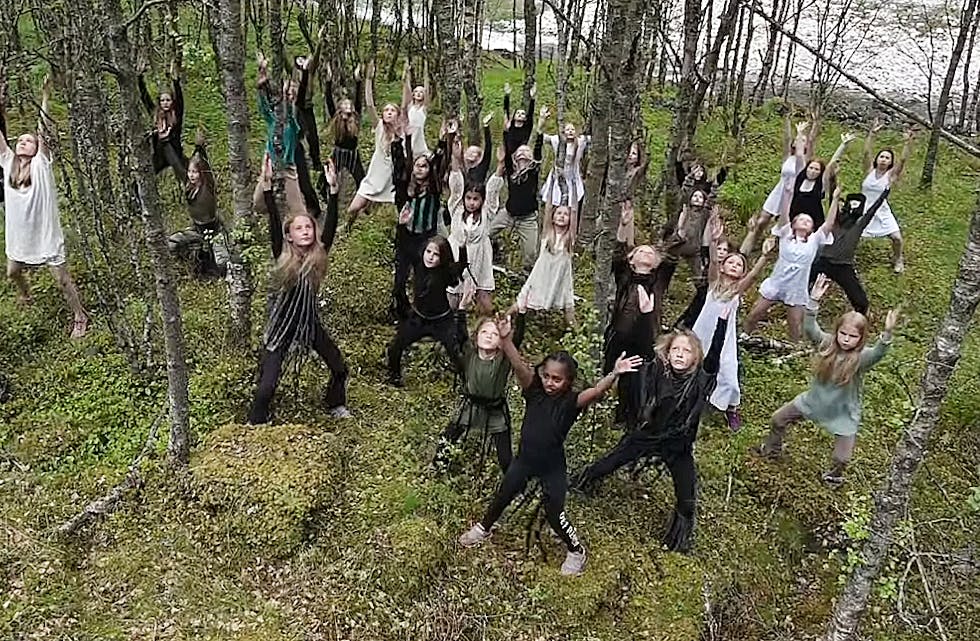 Frå videoen "Dans i Allmannajuvet".