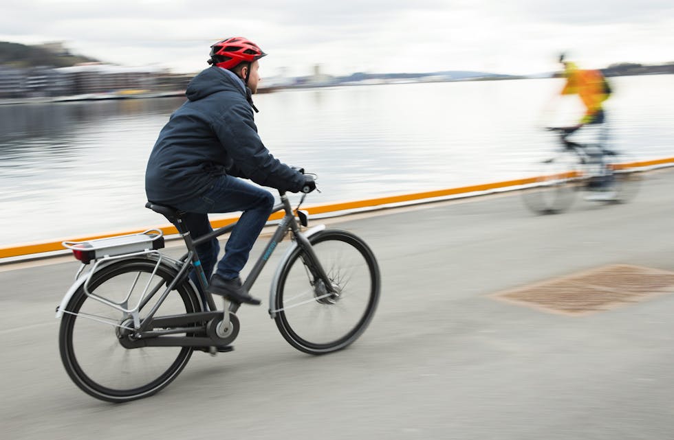 Undersøkinga har kartlagt opplevinga til norske syklistar av å ferdast i trafikken. 