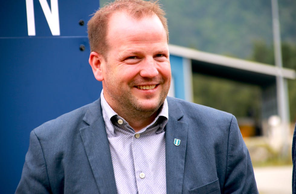 Ordførar Asbjørn Birkeland har ingen planar om å legga kommunen si konsesjonskraft ut på billegsal til eigne innbyggarar.