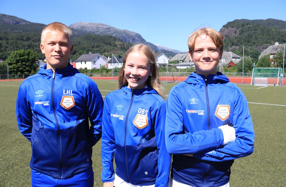 Dei tre saudalaga i årets Norway Cup, her ved Isak Helle Løvaas, Oda Bruknapp Skoglund og Kasper Birkeland Knudsen, møtte god motstand i første gruppespelskamp.