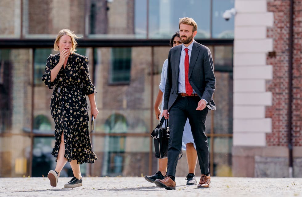 Næringsminister Jan Christian Vestre (Ap) skal ha ein modell for straumstøtte til bedriftene på bordet. Den skal først presenterast for partane i arbeidslivet.