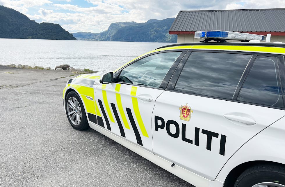 Det som i utgangspunktet var ein redningsaksjon etter melding om ein kantra båt, enda som ei god øving for nødetatane.