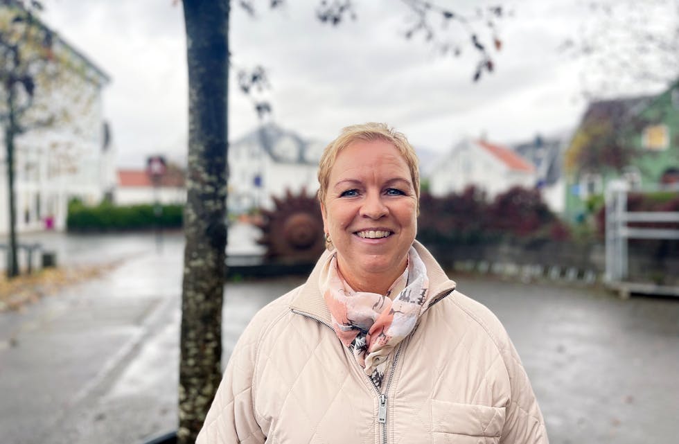 Else Dahl-Olsen fortel om sine vonde og gode livserfaringar. I dag er ho friskmeldt etter kreften som ramma henne i august i fjor. – På armbandet mitt står det ikkje «Fuck cancer. På mitt står det «Pust», seier ho.