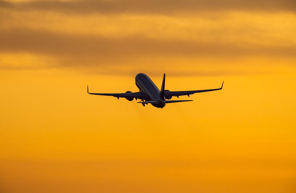 Det siste året har prisane på flybillettar i Noreg auka med 55 prosent, viser nye tal frå Statistisk sentralbyrå (SSB). 