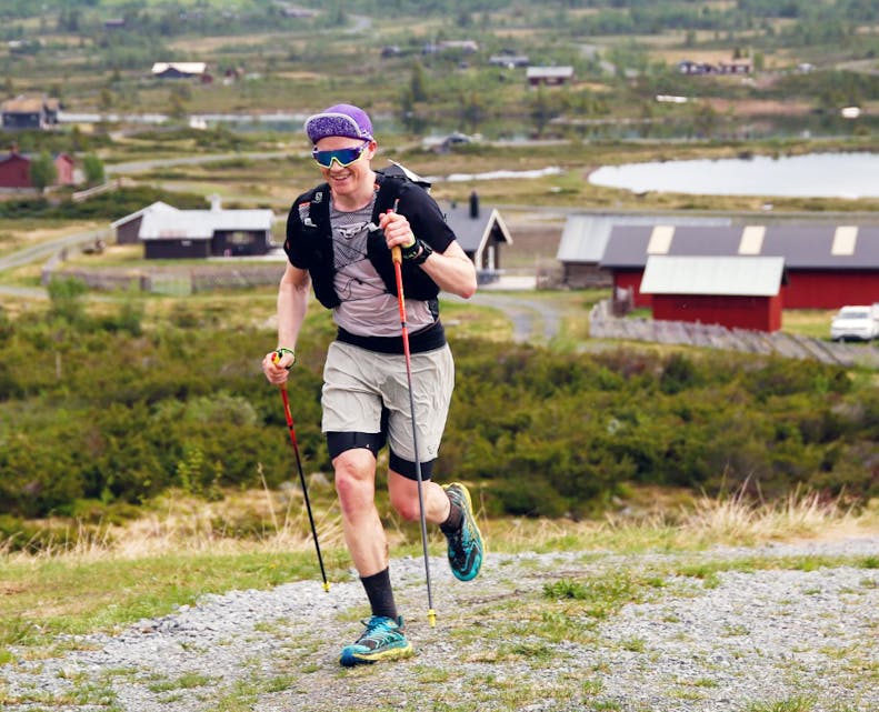 For halvanna veke sidan vann Finn Isaksen det 100 kilometer lange Nøsen Hundreds Ultramarathon. I dag prøver han seg på eit 135-kilometersløp.