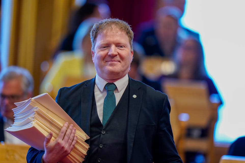 Kommunal- og distriktsminister Sigbjørn Gjelsvik (Sp) la tysdag fram stortingsmeldinga om distriktspolitikk.