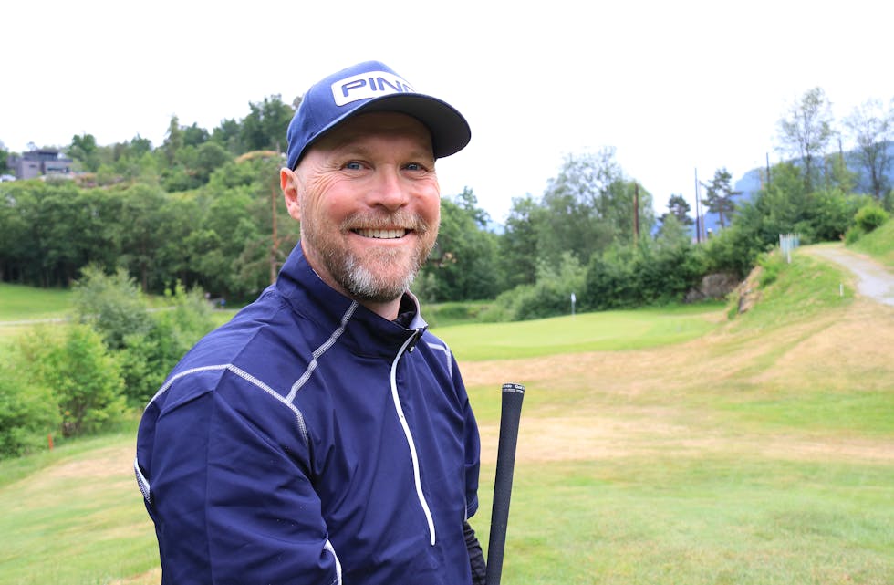 Thomas Sørensen frå Sauda golfklubb skal spela ein golfrunde i Ullensaker 8. juli – med sjølvaste Viktor Hovland. I tillegg til den norske golfproffen skal Kyrre «Kygo» Gørvell-Dahll vera med på same flight.