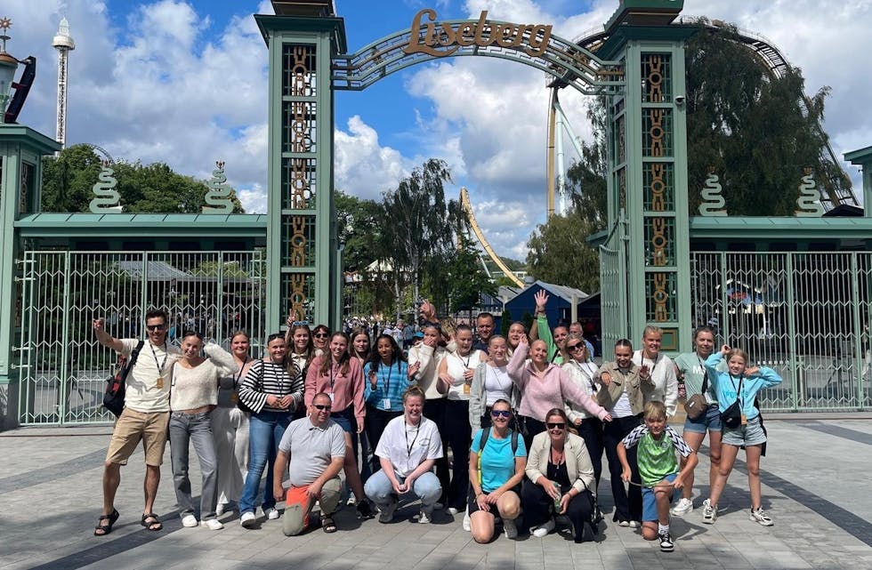 Jentene tok seg ein velfortent tur til fornøyelsesparken Liseberg etter fleire dagar med kampar.