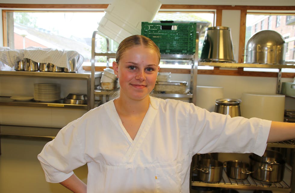 Sanne Haug Birkeland (17) jobbar på Åbøtunet.