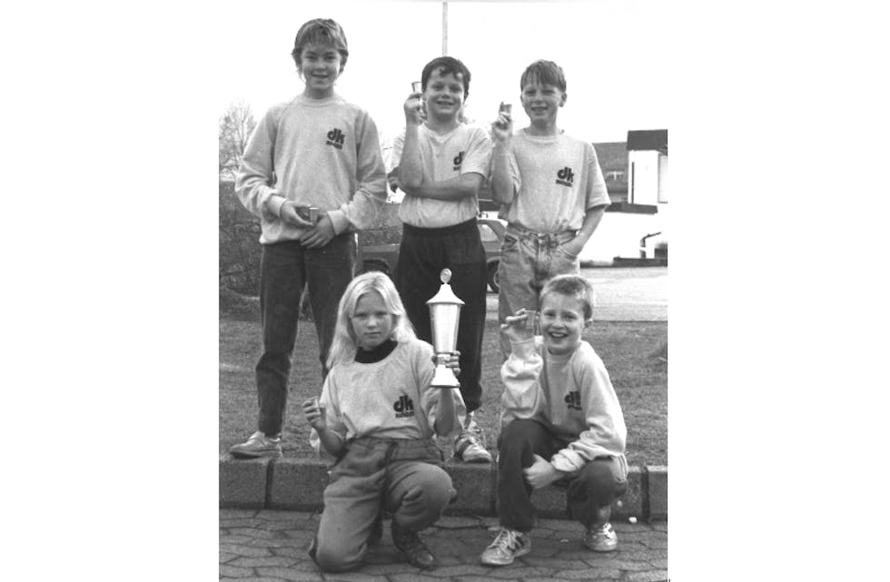 Unge og lovande stuparar i 1990 - godt vaksne i 40-åra i dag.