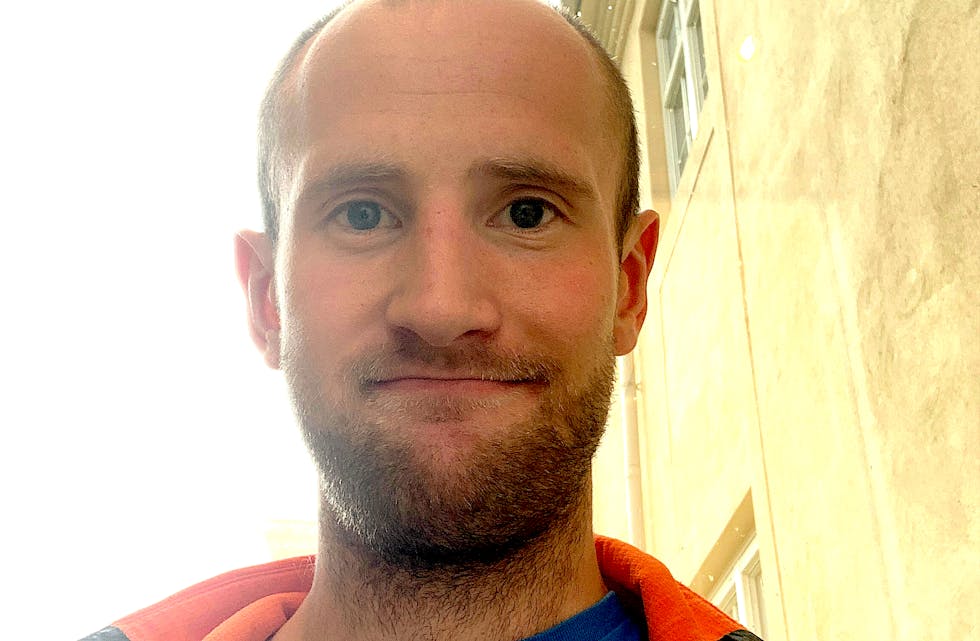 Andreas Rolfsen skal nå både vera lærar og inspektør ved Fløgstad skule.