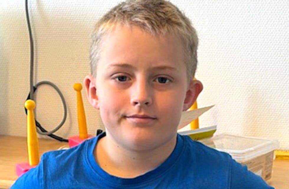 John Øverland Seim er ti år og går i 5. klasse på Austarheim skule.