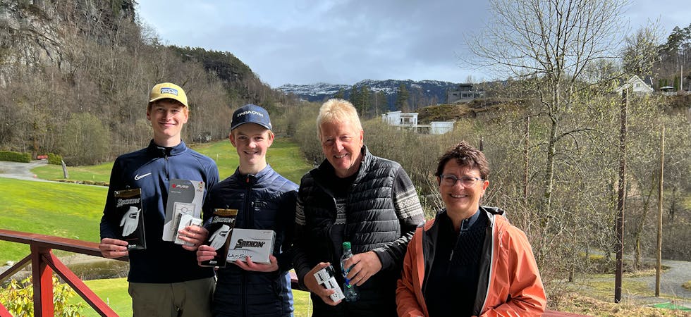 Even Lønseth og Leander Øvrebø til topps i årets første golfturnering foran Eva K. Lien og Egil Bakke.