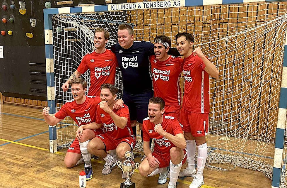 Vinnarlaget Muppet show: Eirik Birkeland, André Aabø Hansen, Jan Philip Årthun, Atle Mehus, Kristian Stråbø, Ådne Listøl og Tobias Rød.