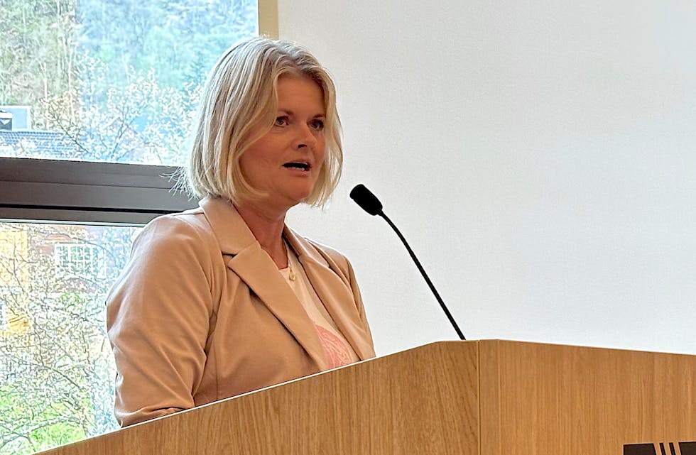 Kommunalsjef Aina Olene Tveit orienterte kommunestyret onsdag om legesituasjonen i Sauda.