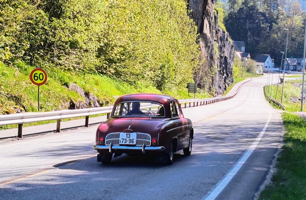 – Ein klassisk Renault '60 var på tur i den siste dagen i april, skriv fotografen om dette bildet.