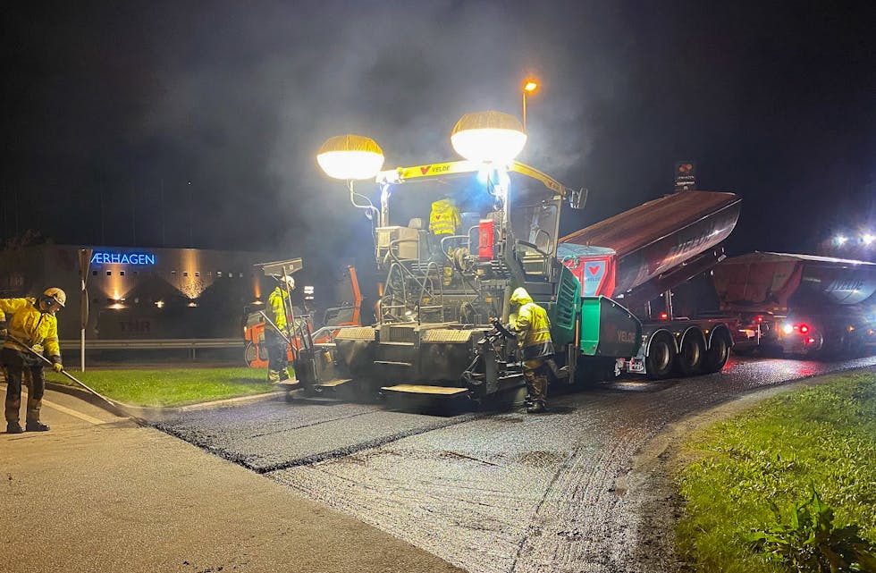 Bilde frå asfaltlegging i 2024.