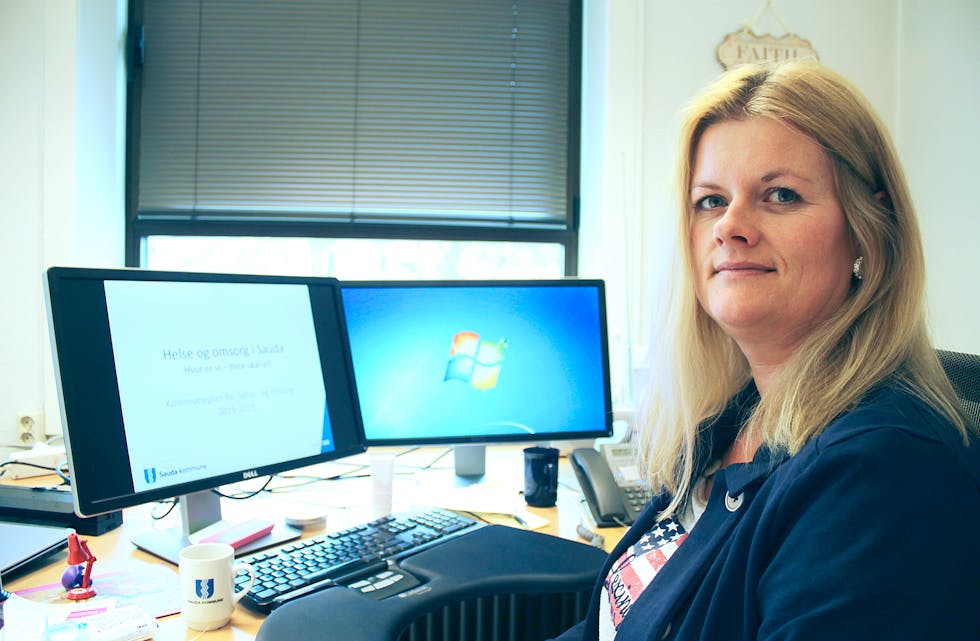 Fungerande kommunedirektør Aina Olene Tveit stadfestar at kommunen vil hente inn ekstern hjelp for å betre arbeidsmiljøet.