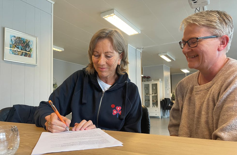 Sauda sanitetsforening og Aslaug Tangeraas inngår eit nært samarbeid med Mental Helse Sauda og Martha Gulbrandsen.