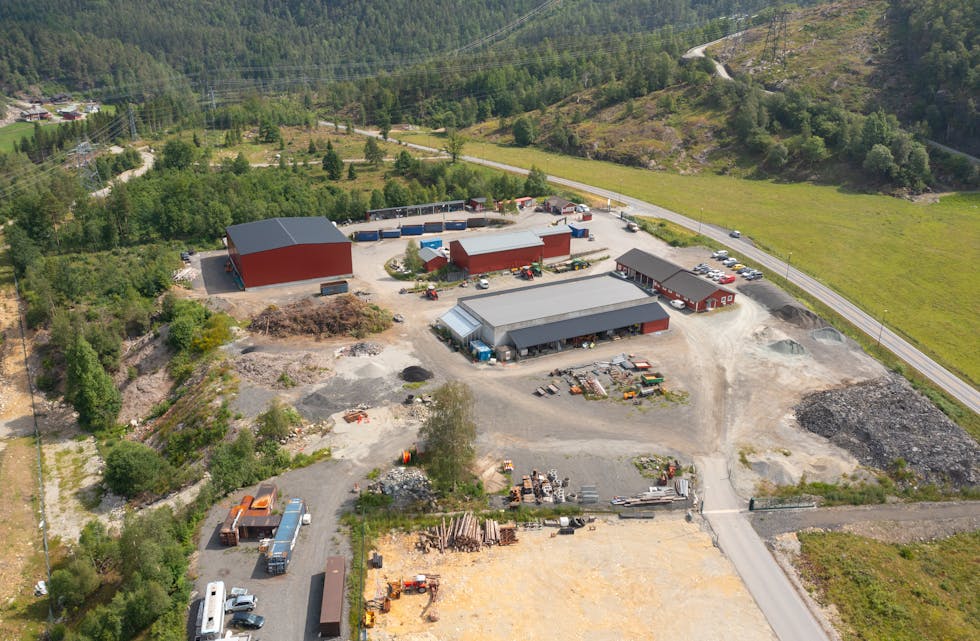 Sauda kommune sitt sorteringsanlegg på Birkeland kan måtte vike plass på grunn av ammoniakkfabrikk-planane. Arkivfoto.