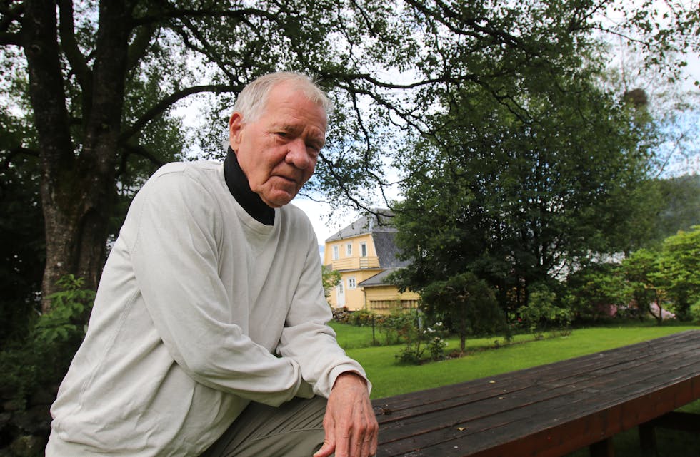Bernt Jarle Dolmen (74) hevdar det er farlegare å kjøra bil enn å bu nær ein ammoniakkfabrikk. Han meiner Sauda har alt å vinna på at Iverson eFuels sine ammoniakkfabrikk-planar bli realisert.