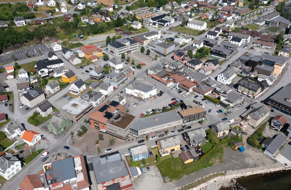 I Sauda er det nå 292 uføretrygda personar, noko som utgjer 10.8 prosent av innbyggarane i arbeidsfør alder. I nabokommunen Suldal er tala 211 personar og 9,5 prosent.